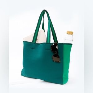 NWT Summersalt Neoprene Beach Tote in Turquoise/Team Colorblock